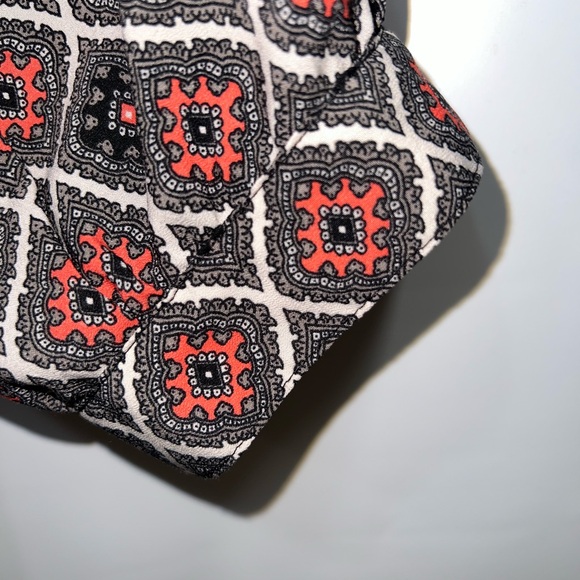 Ann Taylor Blouse Women’s Large Petite Multicolor Long Sleeve Polyester Blend - Picture 9 of 15